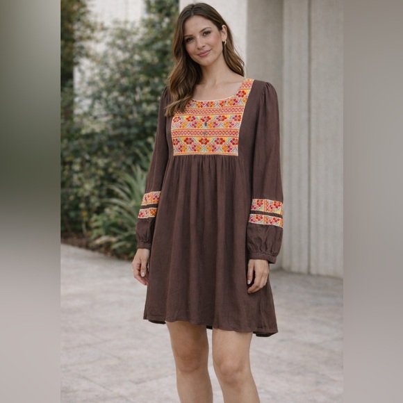 Judith March Dresses & Skirts - JUDITH MARCH Embroidered
Brown Front Tunic Dress Gauzy Size M
